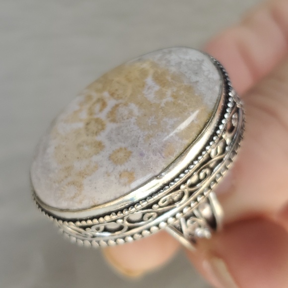 New Oversized Fossil Coral 925 Silver Ring. - Picture 10 of 15